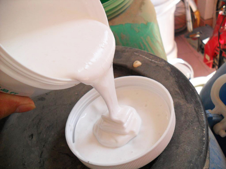 白乳膠和木工膠有什么區(qū)別？